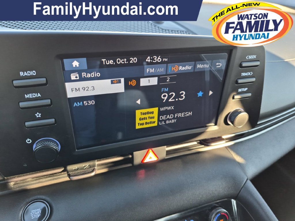 Certified Used 2025  Hyundai SEL Sport image 19