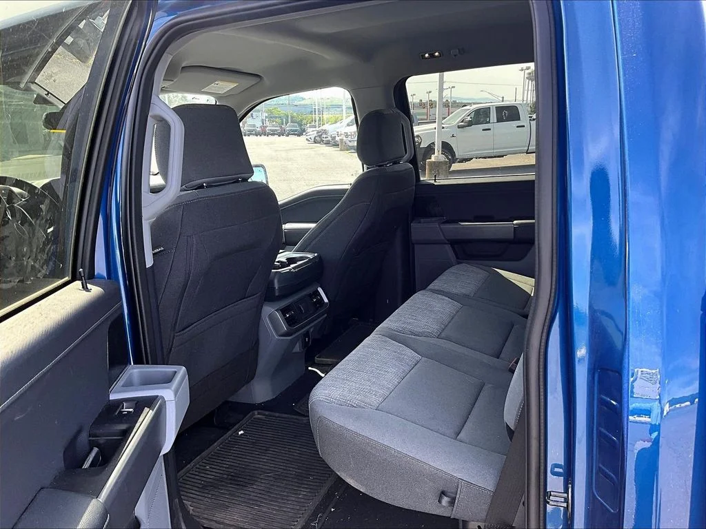 Used 2023 Blue Ford XLT image 8