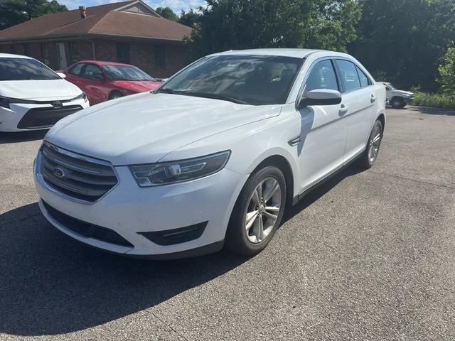 2015 Ford Taurus SEL