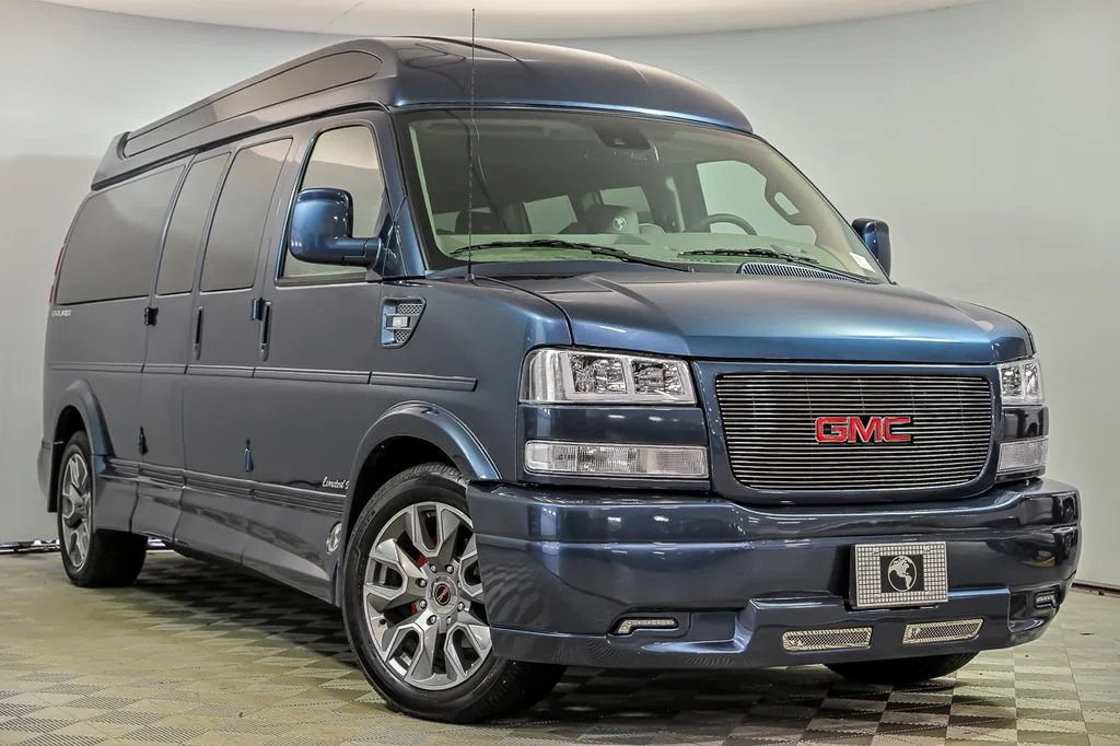 2026 GMC Savana 2500 Ext WB's photo