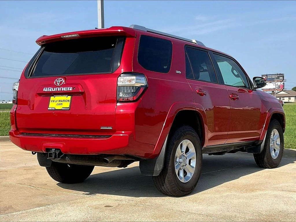 Used 2016 Red Toyota SR5 Premium image 2