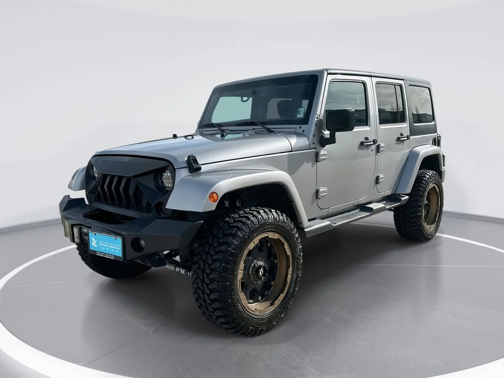 2016 Jeep Wrangler Sahara's photo