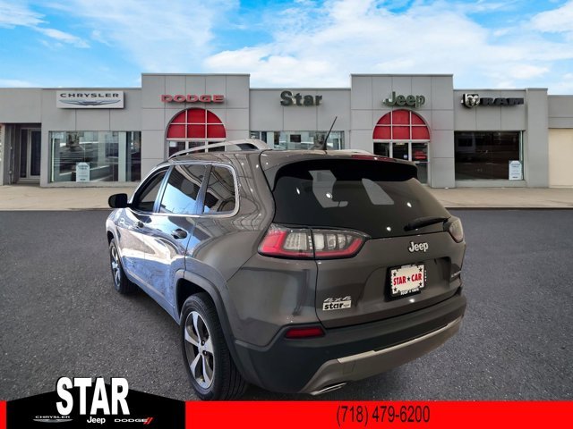 Used 2019 Granite Crystal Metallic Clearcoat Jeep Limited image 5