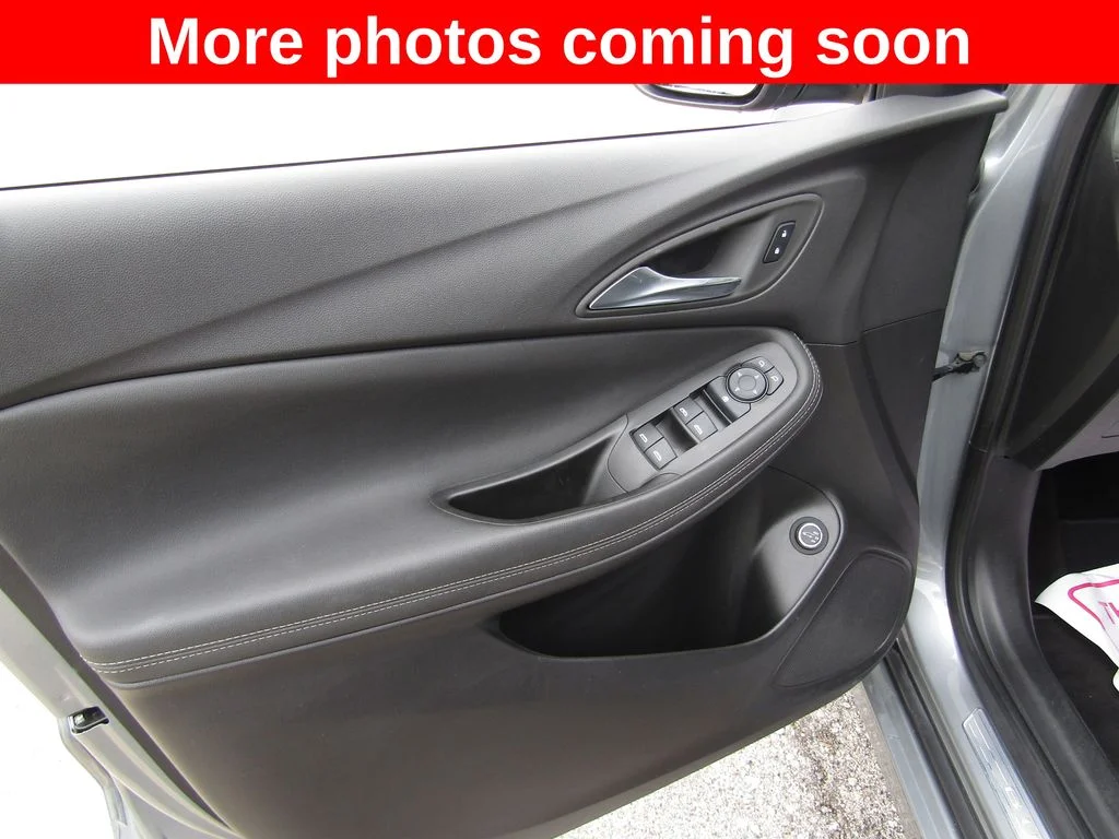 Used 2023 Moonstone Gray Metallic Buick Select image 19