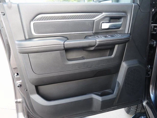 2026 RAM 3500 Big Horn - Photo 44
