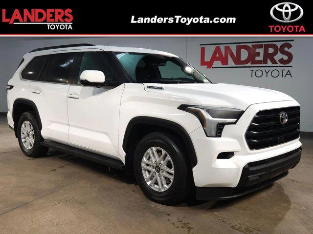 2025 Toyota Sequoia SR5 4WD i-FORCE MAX Hybrid's photo