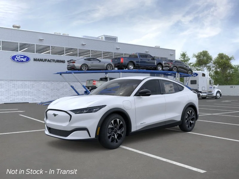 New 2026 Star White Metallic Tri-coat Ford Select image 1