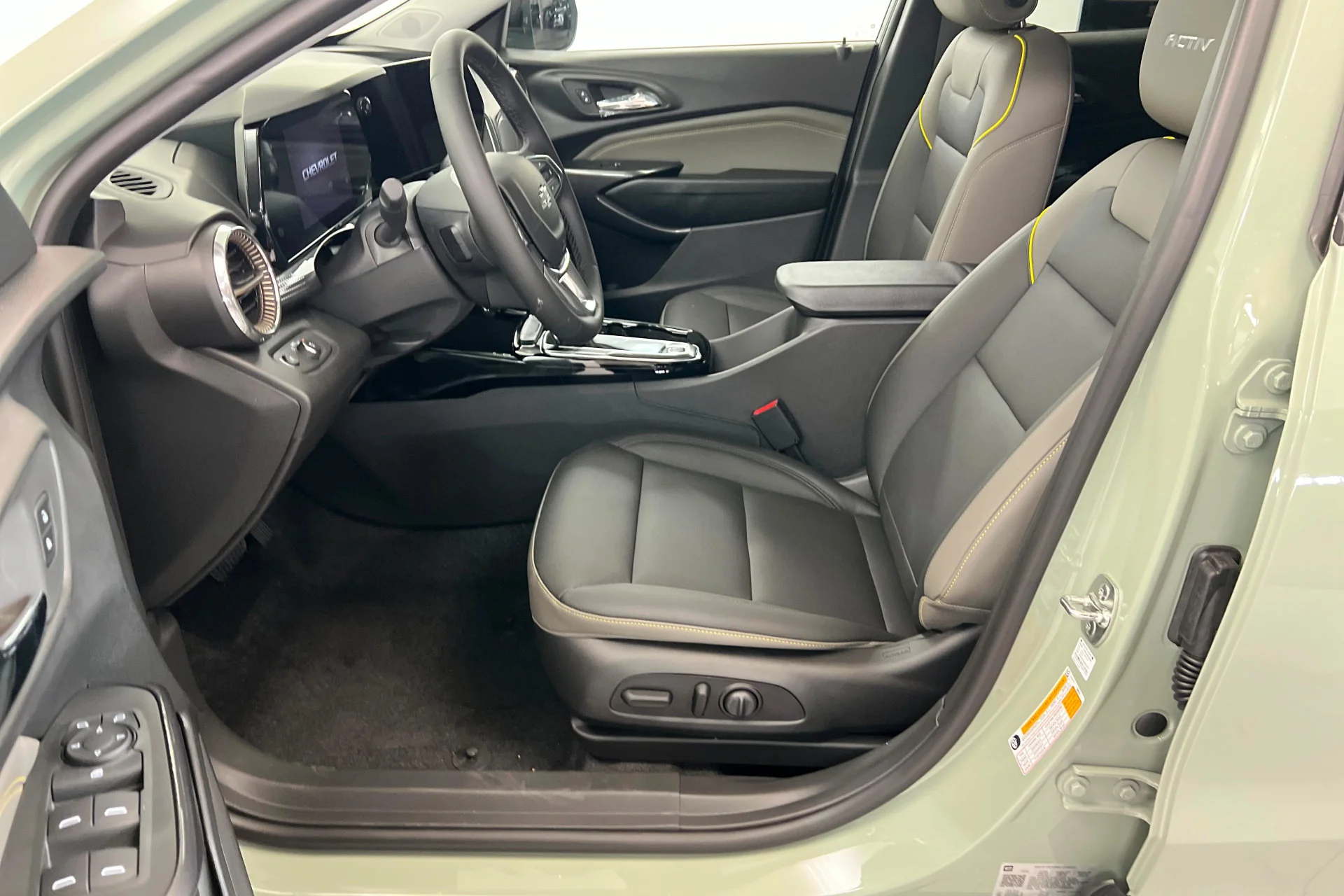 2026 Chevrolet Trax Activ - Photo 17
