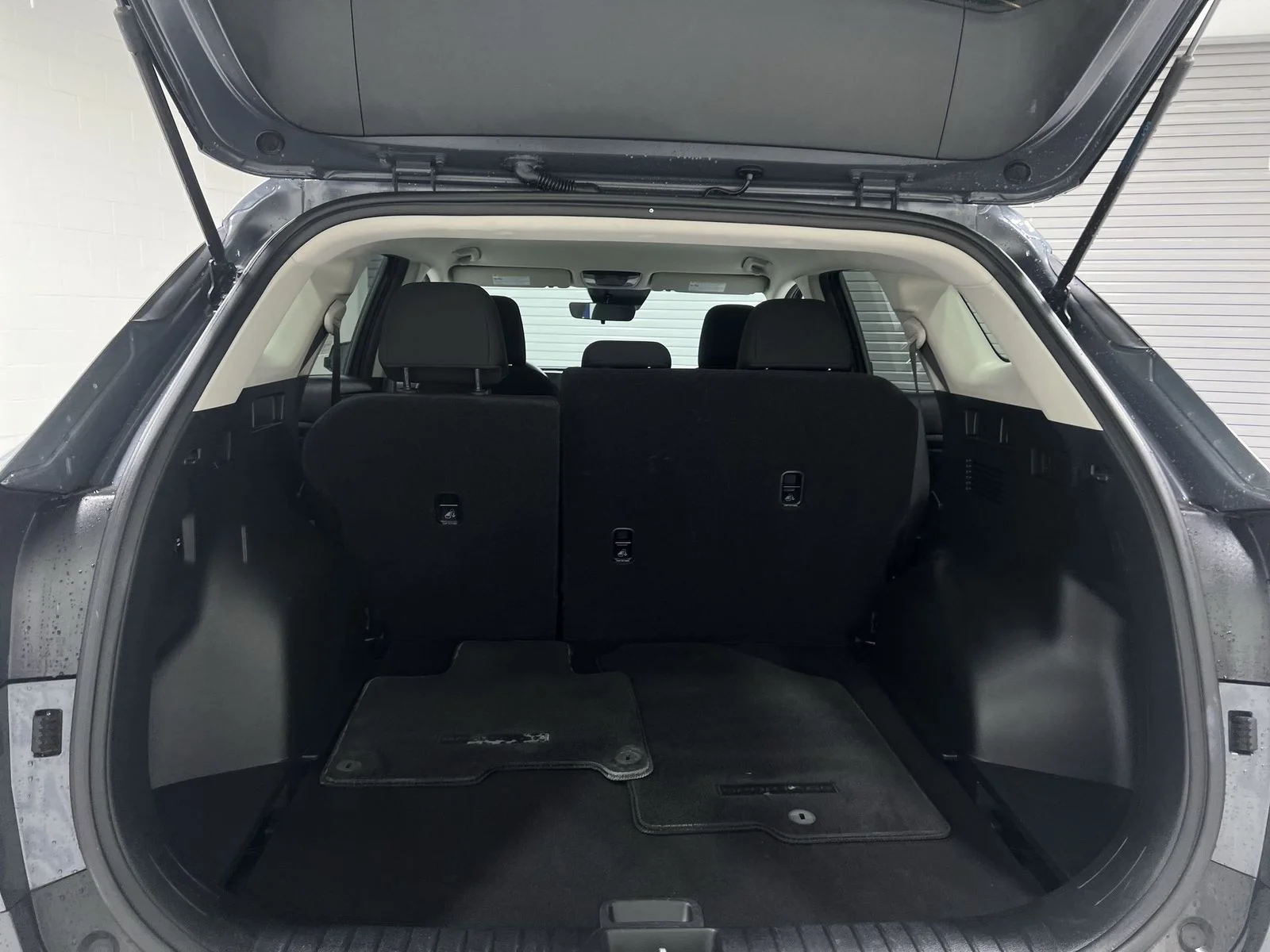 2024 Kia Sportage LX - Photo 22