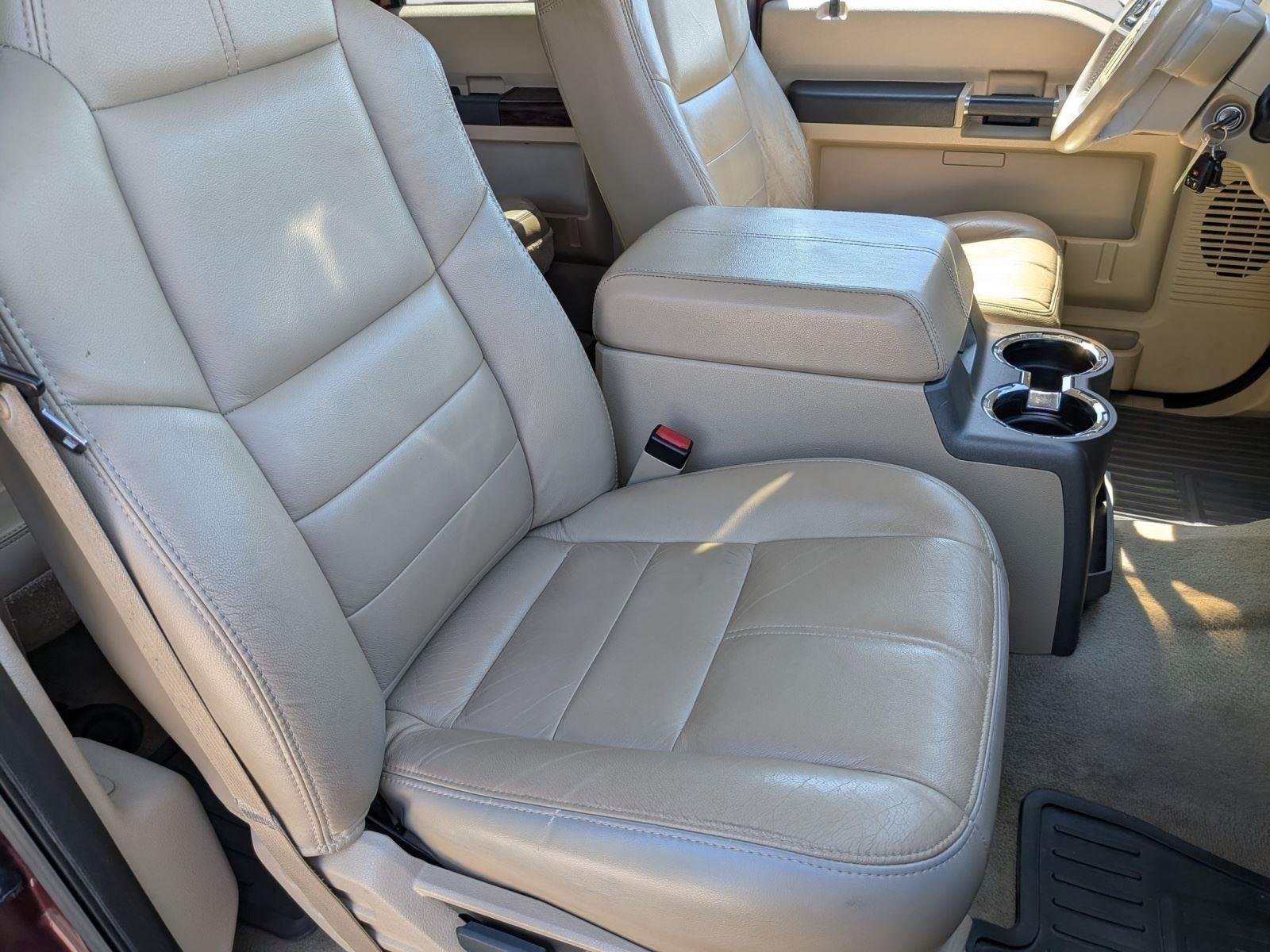 Used 2008 Red Clearcoat Ford Lariat image 36
