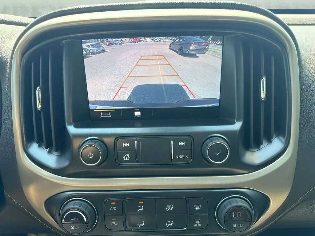 Used 2021 Black GMC Denali image 19