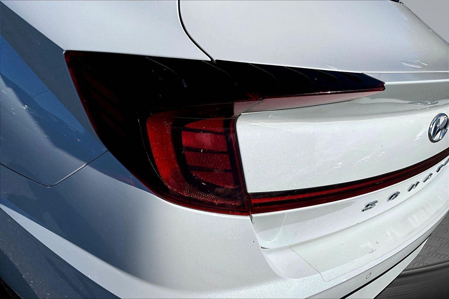 Used 2022 Gray Hyundai Limited image 18