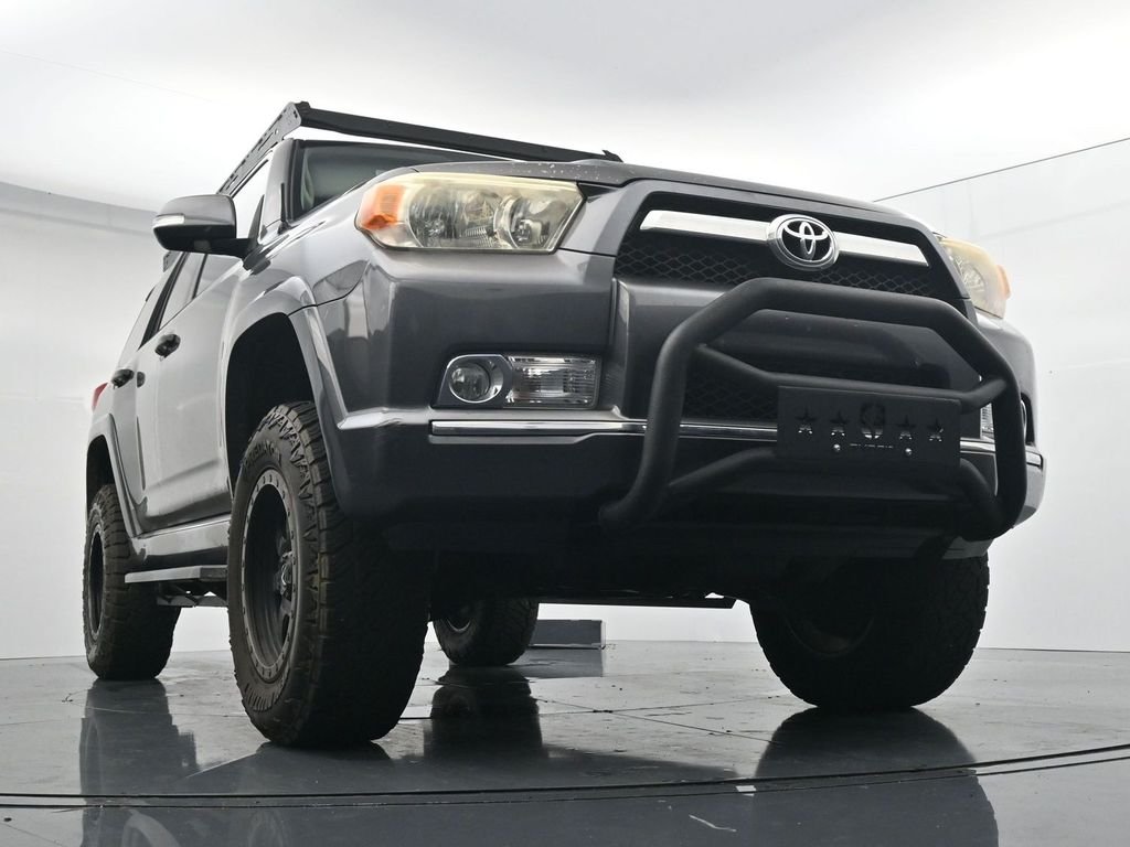Used 2010 Gray Toyota SR5 image 18
