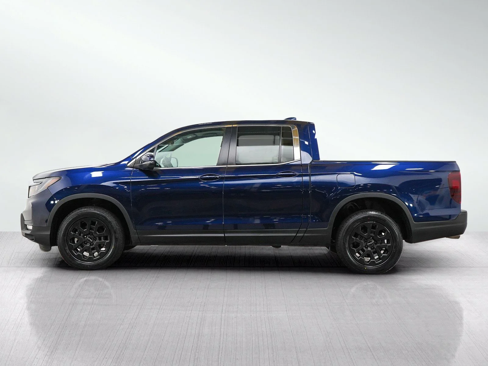 Used 2023 Honda Ridgeline RTL with VIN 5FPYK3F59PB052909 for sale in Burnsville, Minnesota