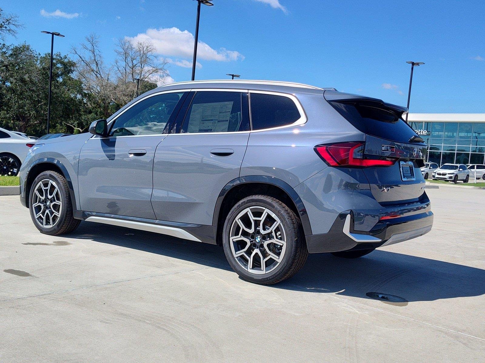 New 2027 Storm Bay Metallic BMW xDrive28i image 3