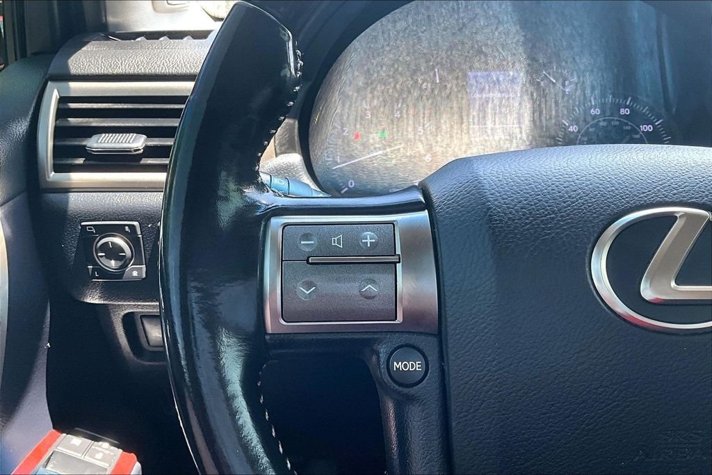 Used 2017 Black Lexus 460 image 20