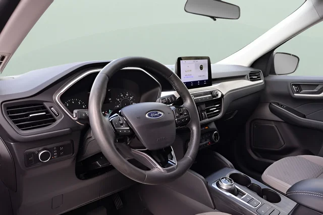 Used 2022 Red Ford SE image 11