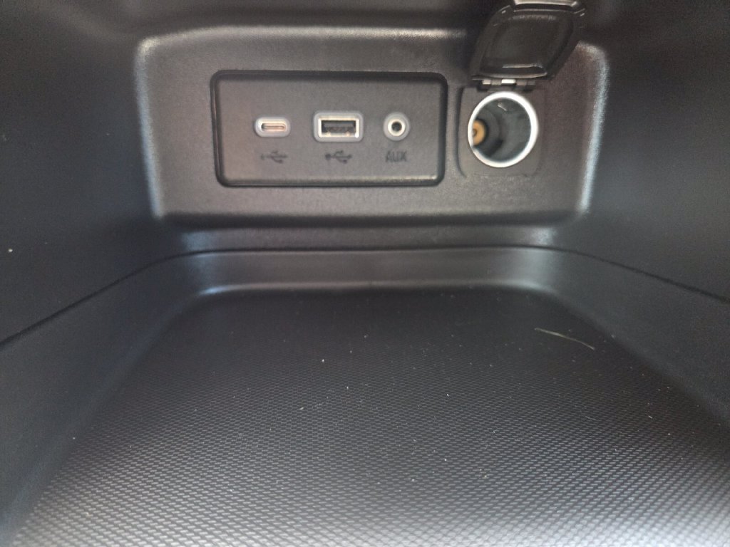 2023 Chevrolet Equinox LS - Photo 17