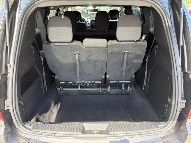 Used 2018 Gray Dodge SE Plus image 26
