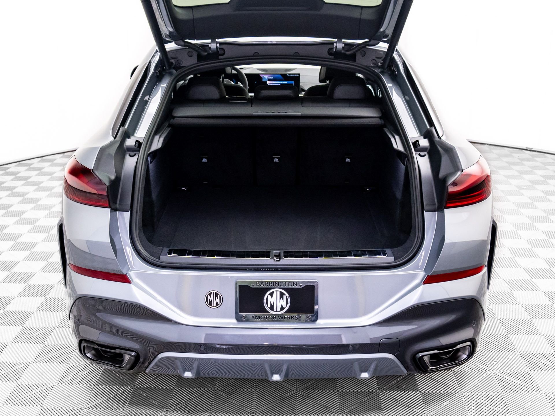 New 2026 Skyscraper Grey Metallic BMW xDrive40i image 32