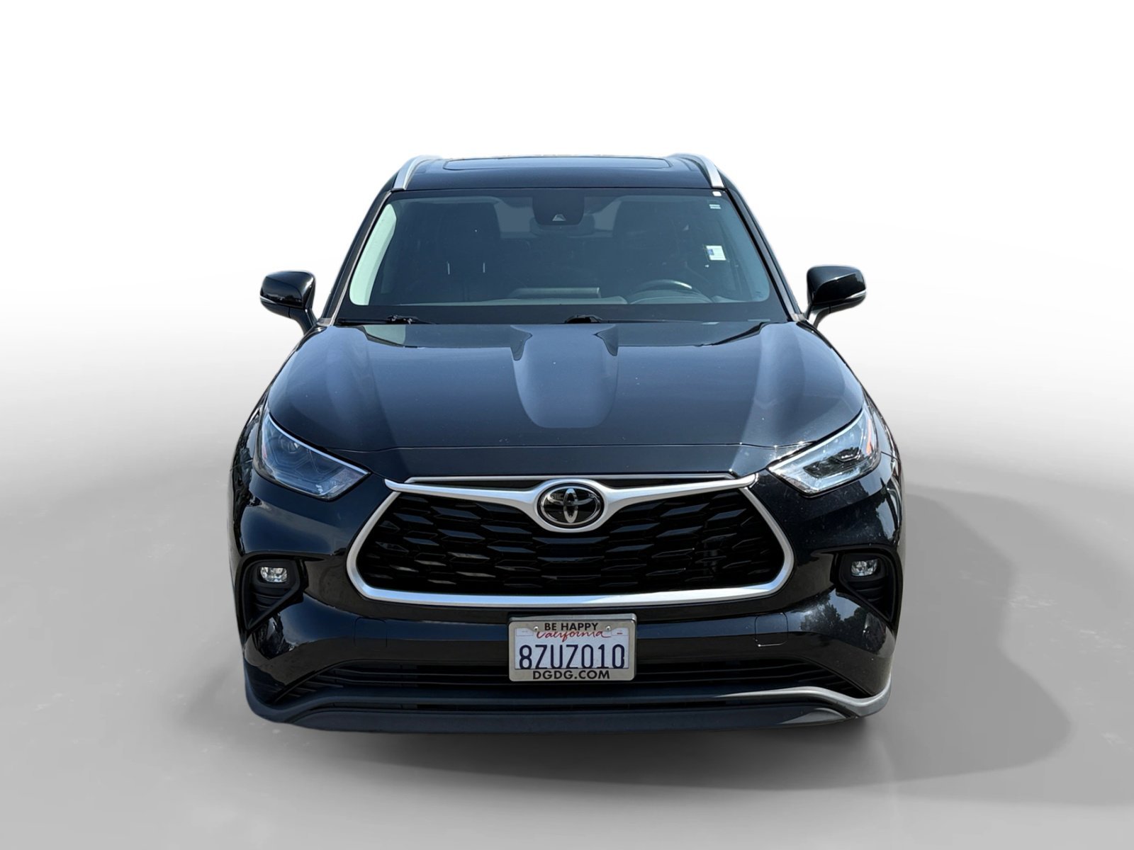 Used 2022 Midnight Black Metallic Toyota XLE image 8