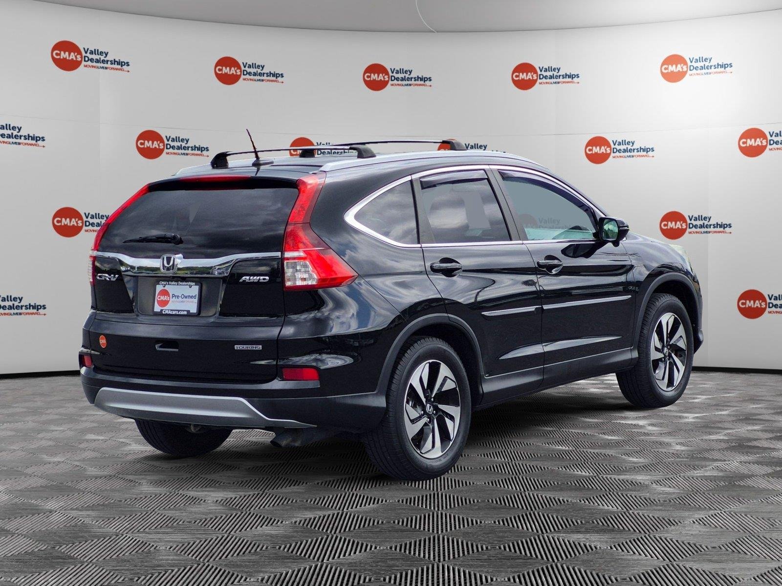 Used 2015 Crystal Black Pearl Honda Touring image 5