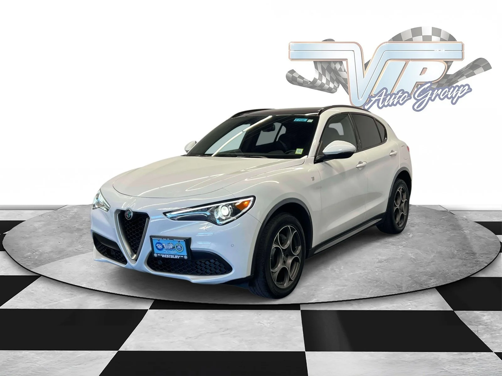Used 2023 Alfa White Alfa Romeo Ti image 4