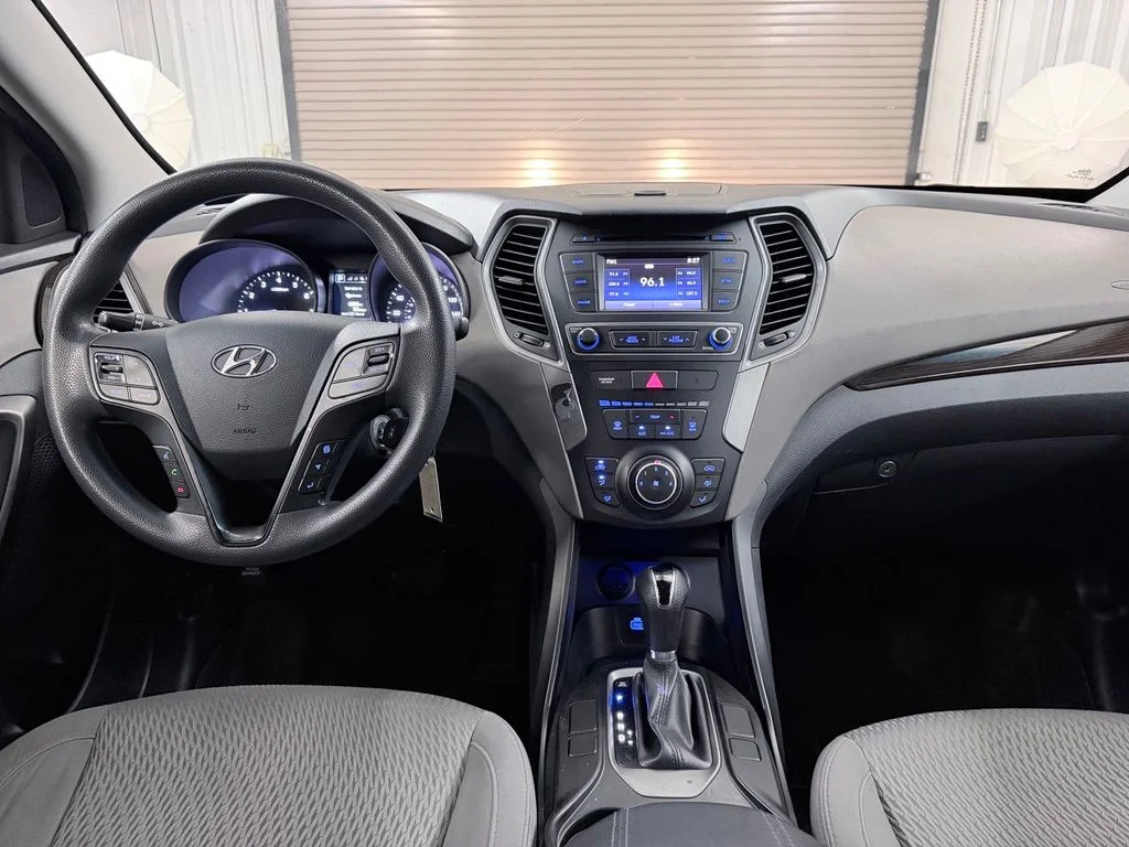 Used 2017 Black Hyundai 2.4 Base image 17