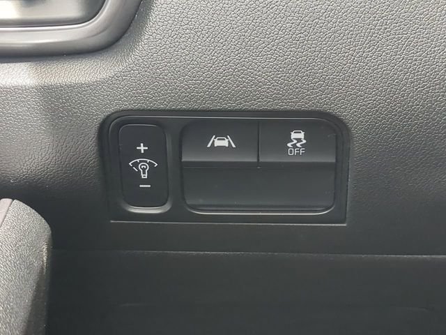 2021 Kia Sorento LX - Photo 25