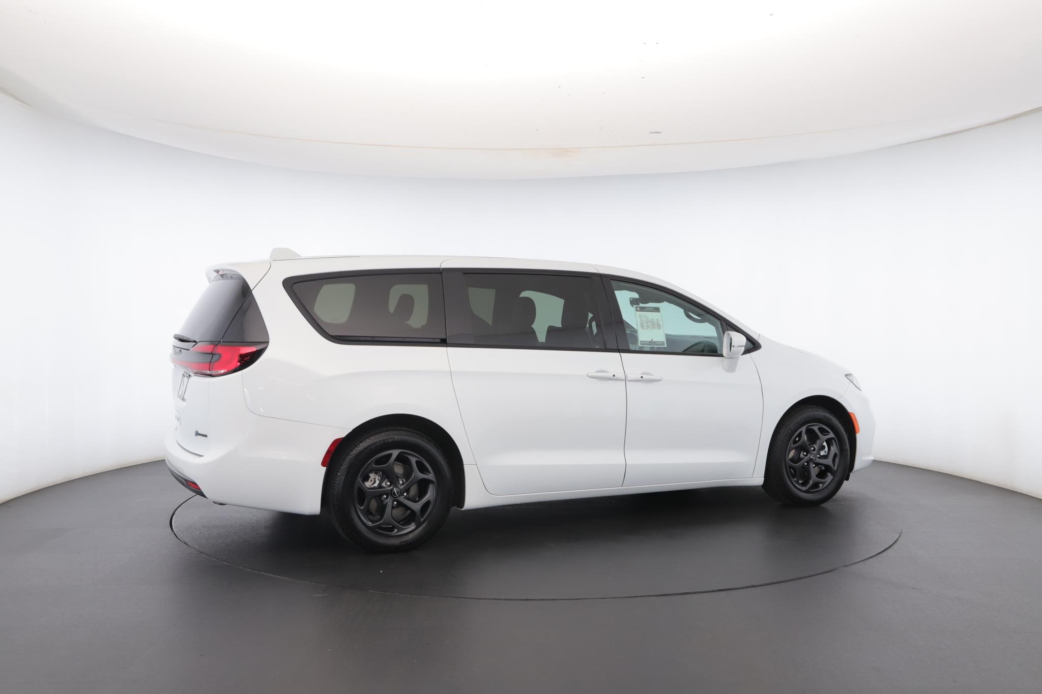 2022 Chrysler Pacifica Hybrid Touring L - Photo 37