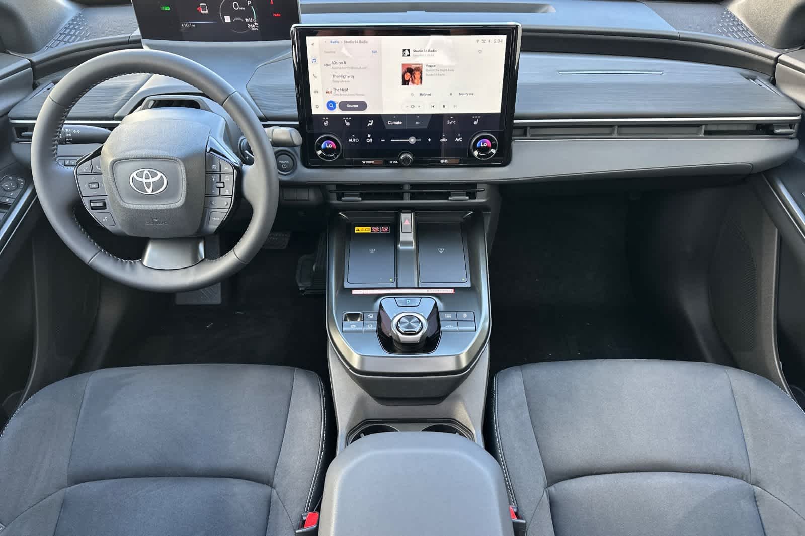 New 2026 Wind Chill Pearl with Midnight Black Metallic roof <sup>1</sup> Toyota  XSE image 13