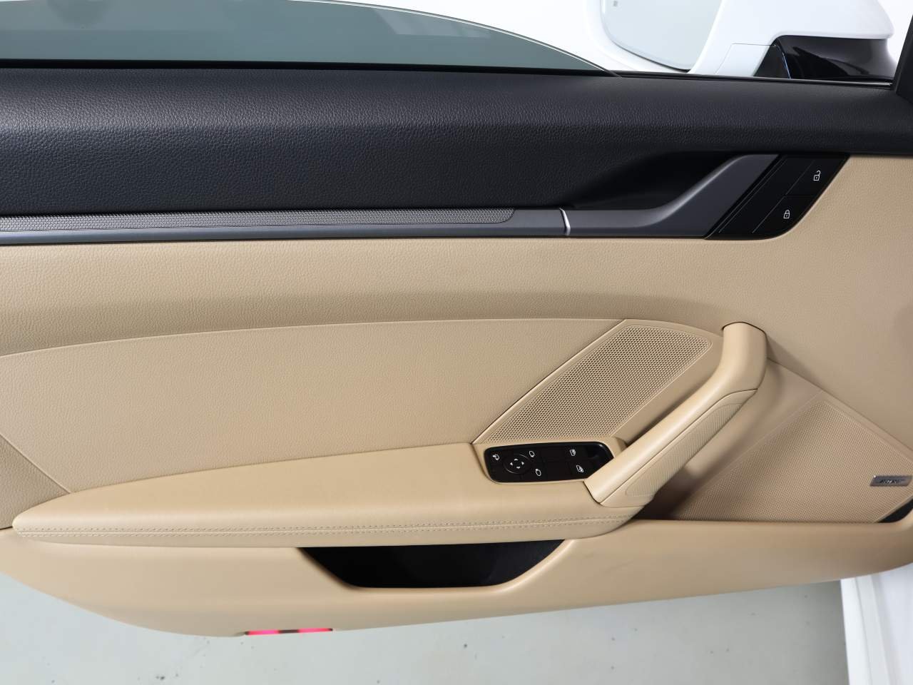 Used 2022 White Porsche Carrera image 22