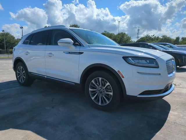 2021 Lincoln Nautilus FWD's photo
