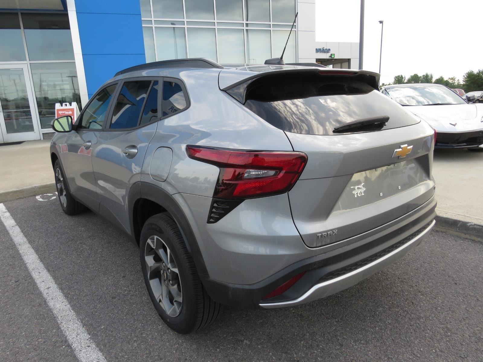 Used 2024 Sterling Gray Metallic Chevrolet LT image 8