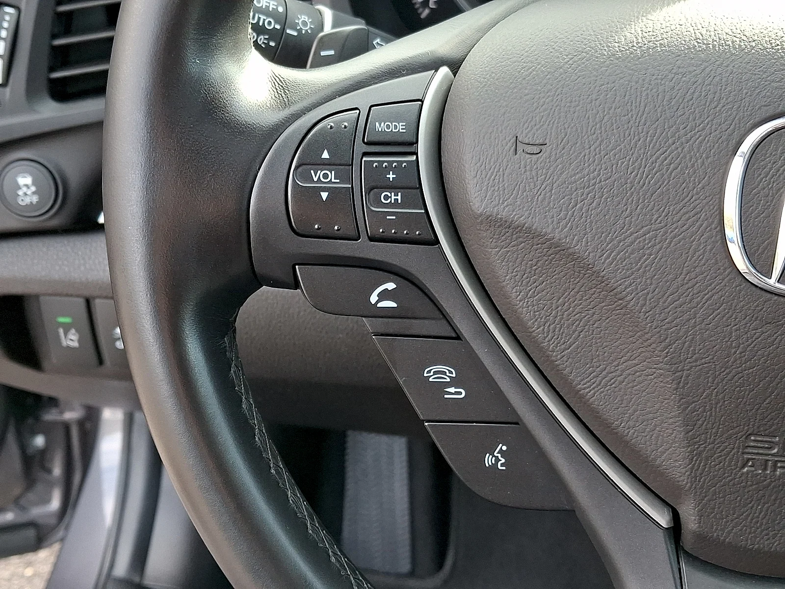 Certified Used 2020 Modern Steel Metallic - GY Acura Technology Package image 22