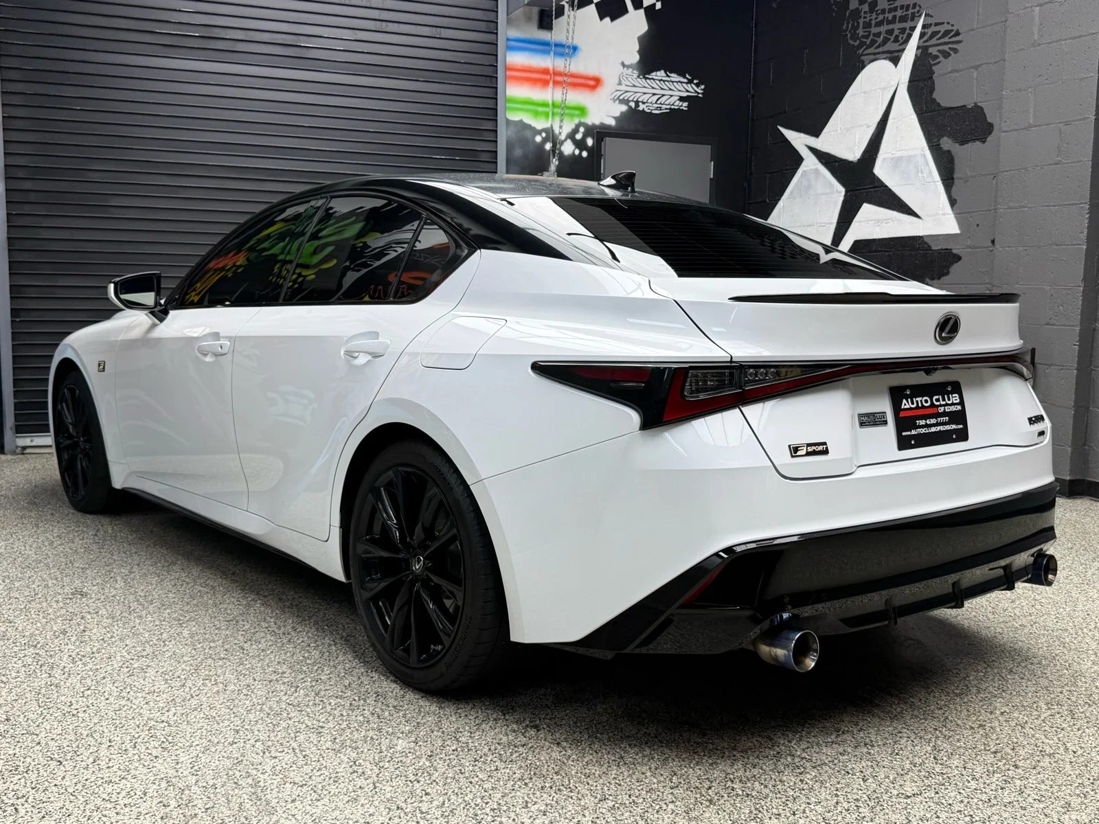 Used 2021 Ultra White (083) Lexus F SPORT image 4