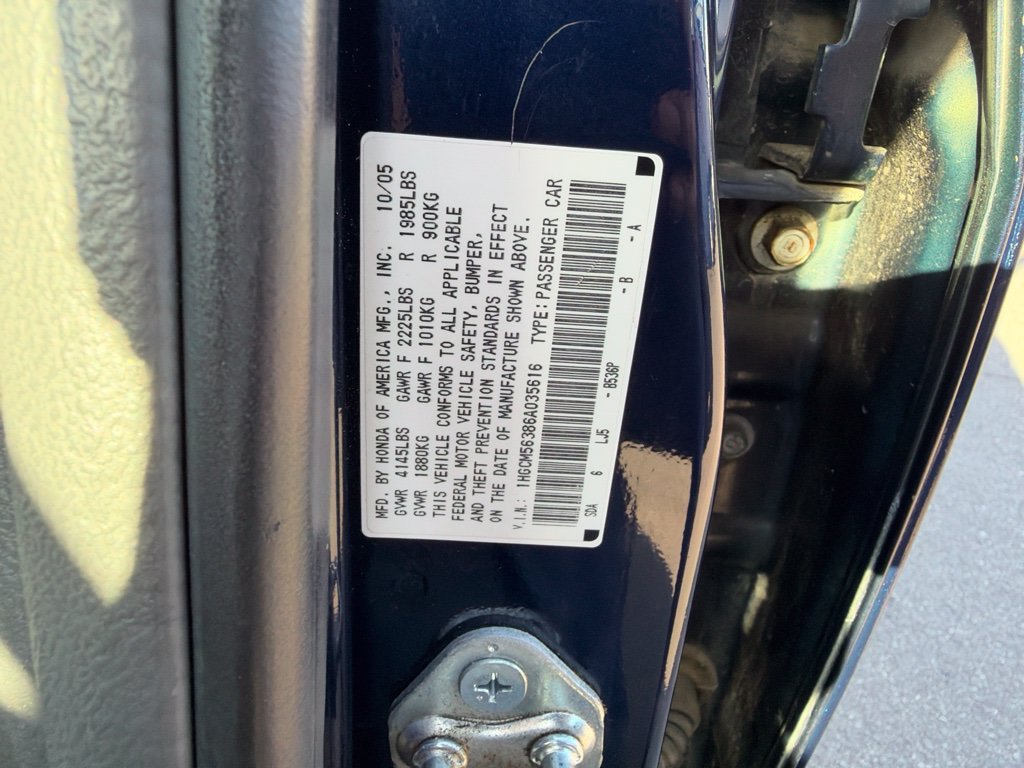 Used 2006 Blue Honda SE image 15