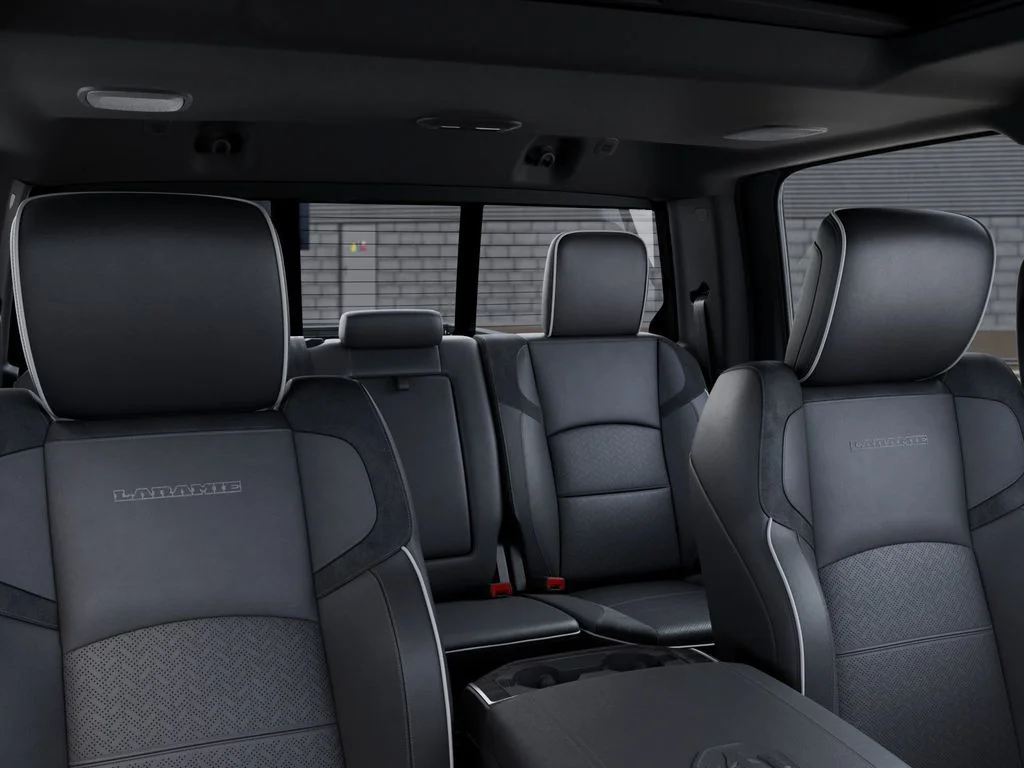 New 2026 Diamond Black Crystal Pearl-Coat Exterior Paint RAM Laramie image 28
