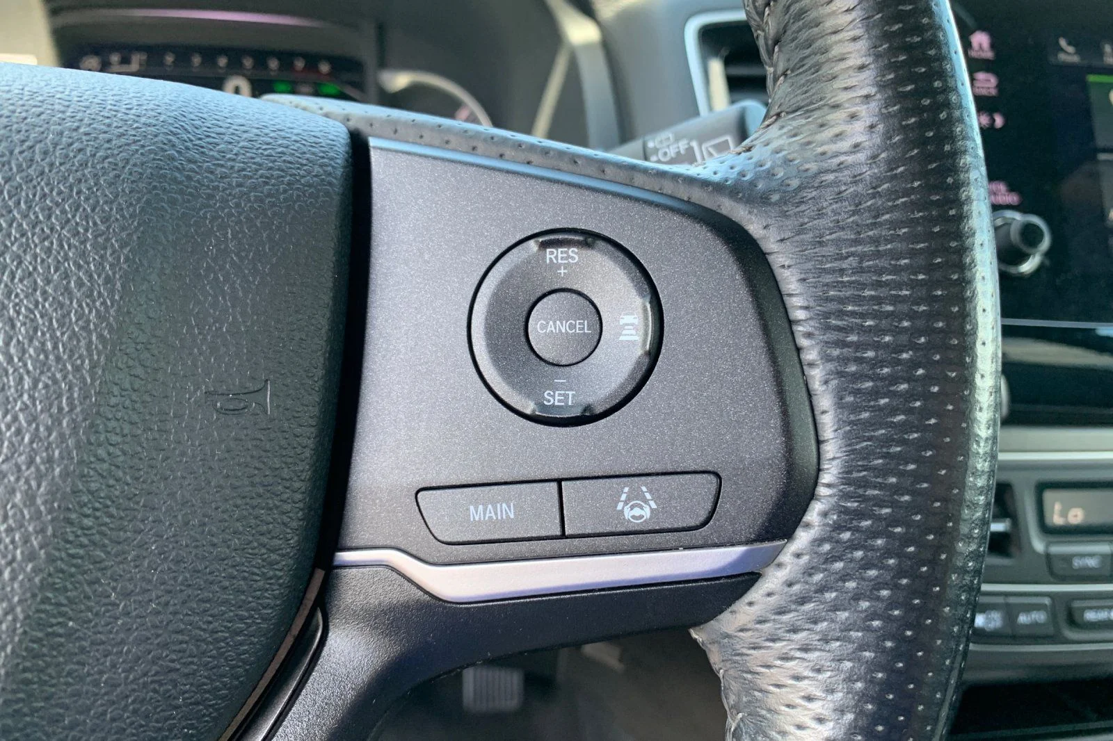 Certified Used 2023 Blue Honda EX-L image 30