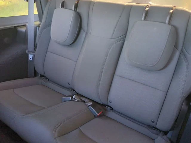 Used 2020 Gray Jeep Sport S image 28