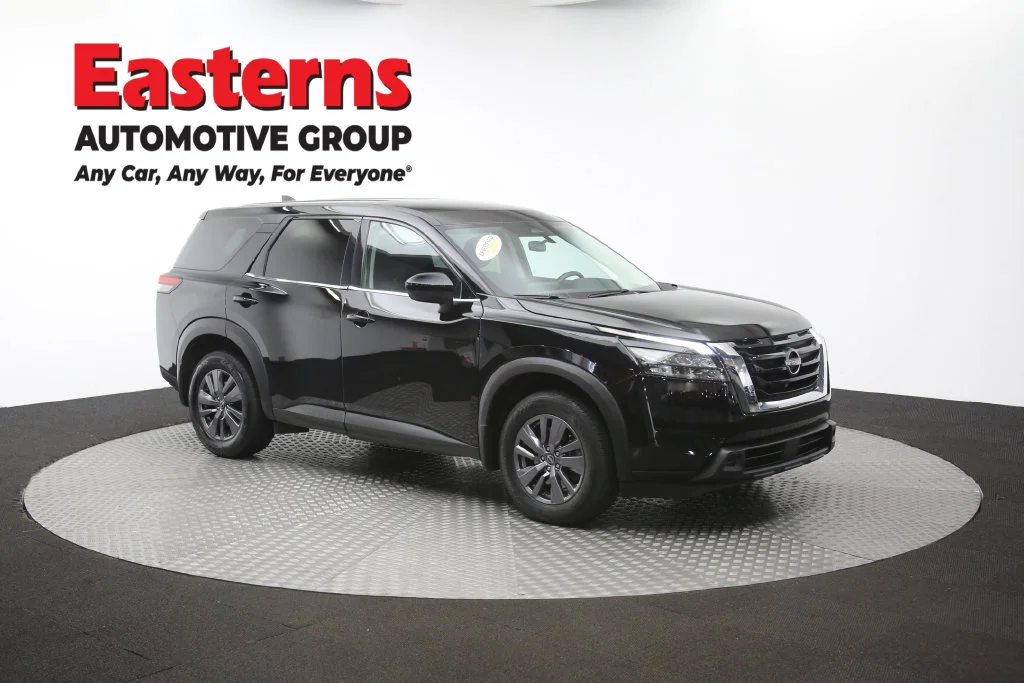 Used 2023 Black Nissan S image 50
