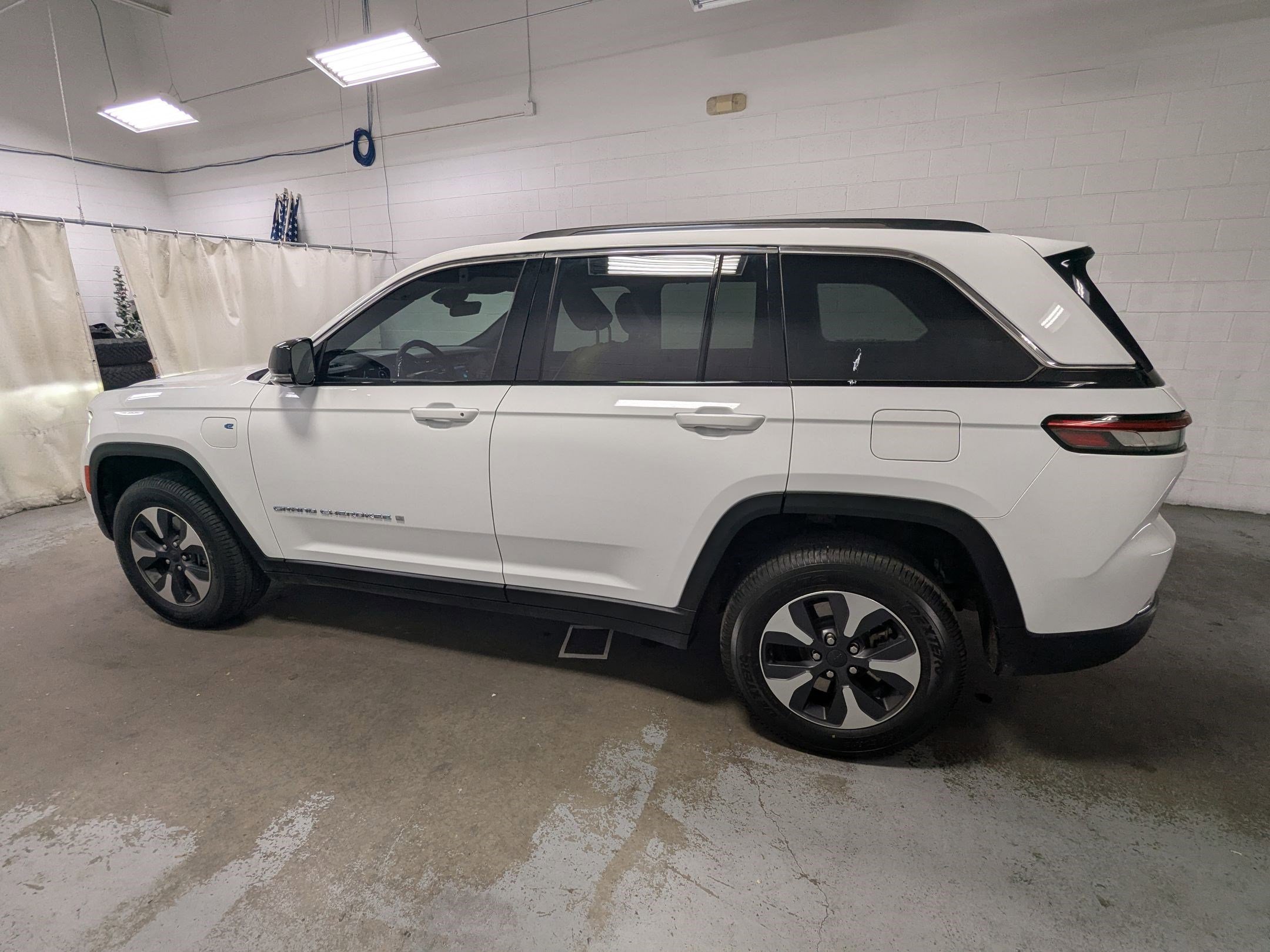 Used 2022 Bright White Clearcoat Jeep 4xe image 8
