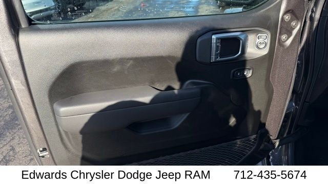 2026 Jeep Wrangler 4-Door Willys - Photo 15