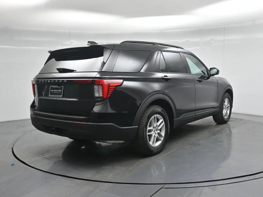 New 2026 Agate Black Metallic Ford Active image 26