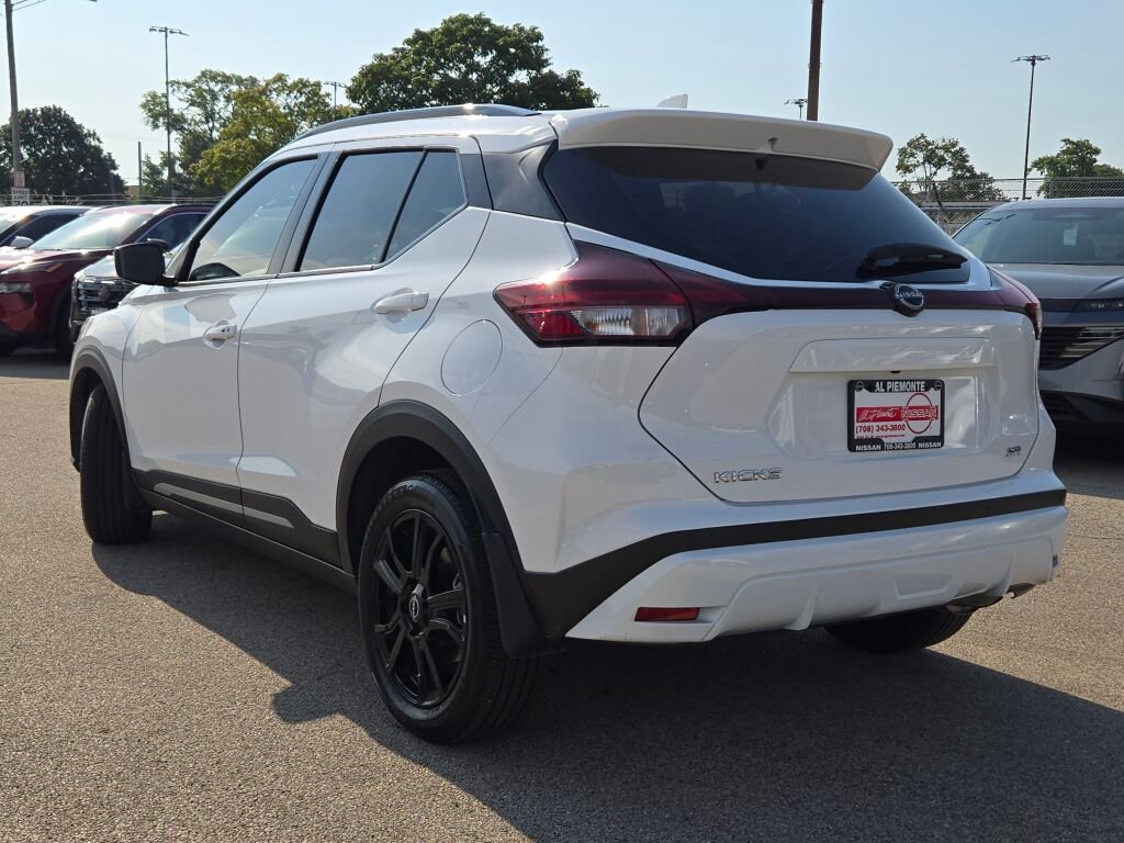 Used 2024 White Nissan SR image 12