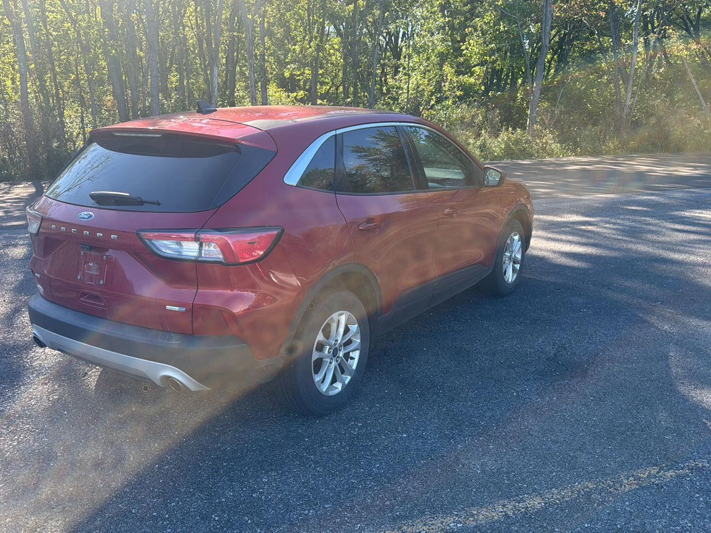 Used 2020 Rapid Red Metallic Tinted Clearcoat Ford SE image 9