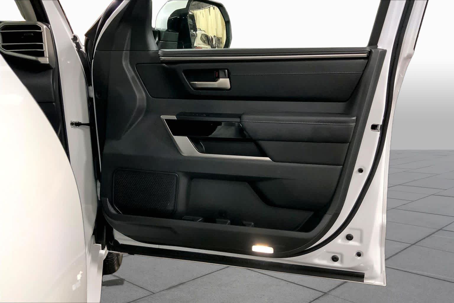 Used 2024 Wind Chill Pearl Toyota Limited image 23