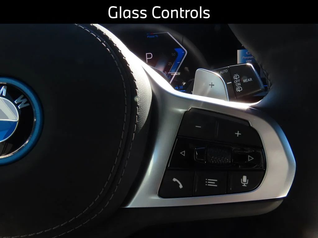 New 2026 Black Sapphire Metallic BMW xDrive50e image 25