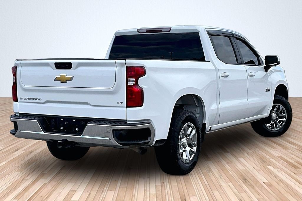 Used 2023 White Chevrolet LT image 2
