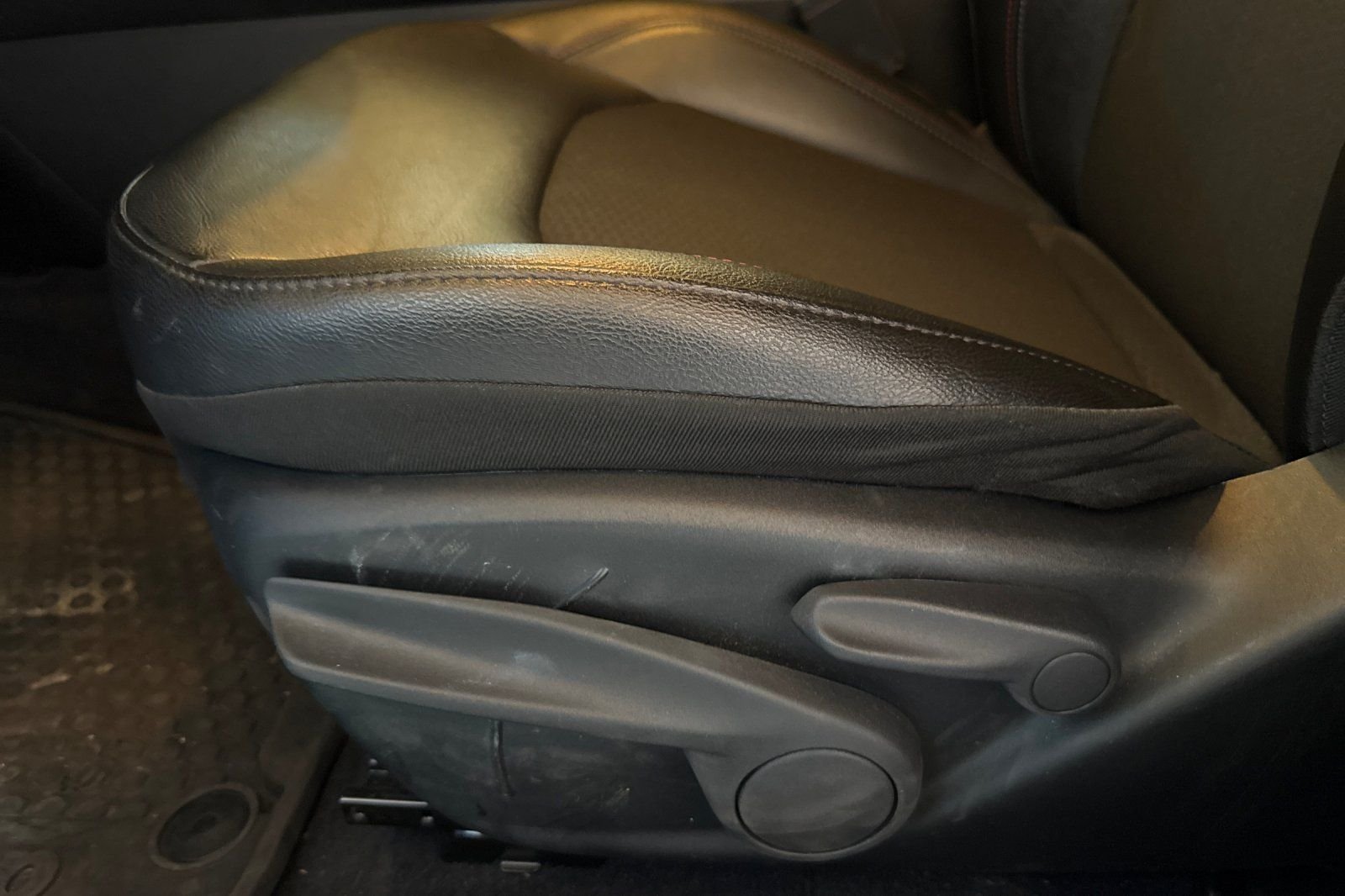 2025 Jeep Compass Trailhawk - Photo 15